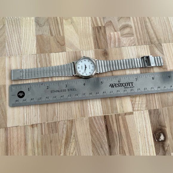 Citizen Watch Vintage White Dial Stainless Adjustable Bracelet Quartz - Picture 12 of 13